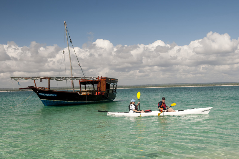 Sea-Kayaking-tandem-clients